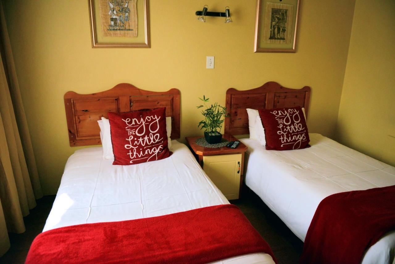 Rita'S Guesthouse Cc Vryheid Ngoại thất bức ảnh