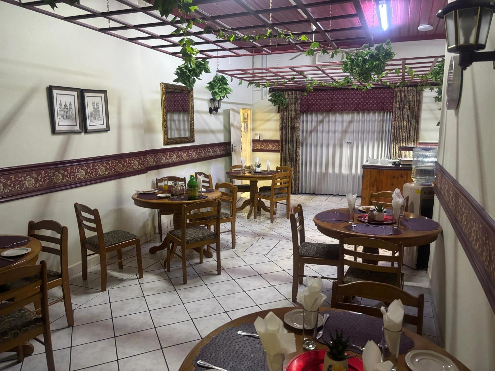 Rita'S Guesthouse Cc Vryheid Ngoại thất bức ảnh