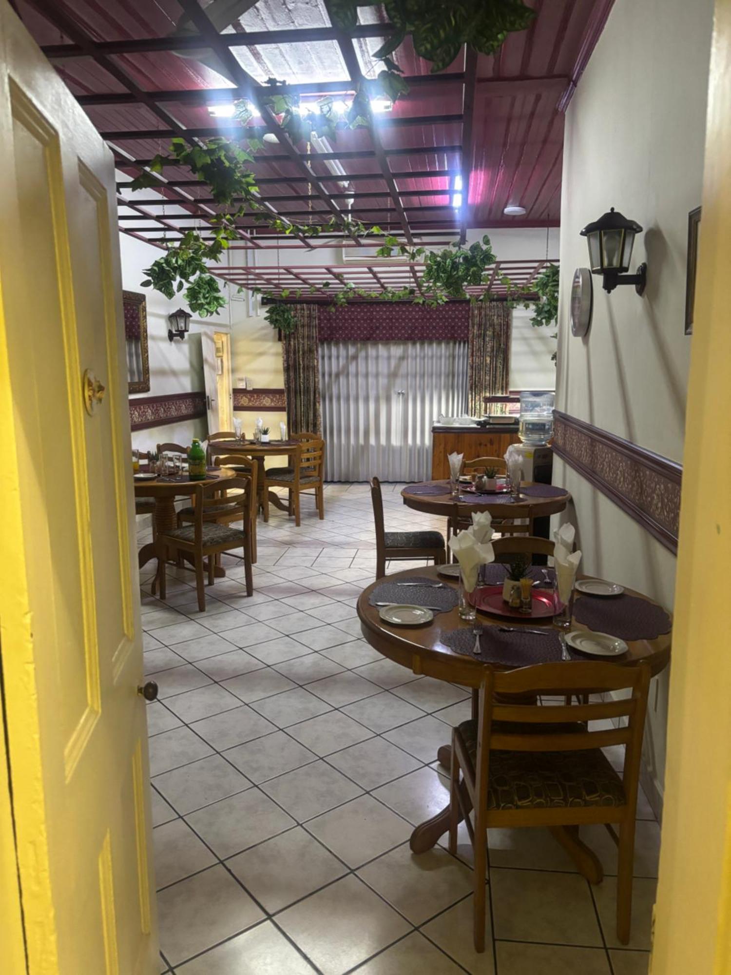 Rita'S Guesthouse Cc Vryheid Ngoại thất bức ảnh