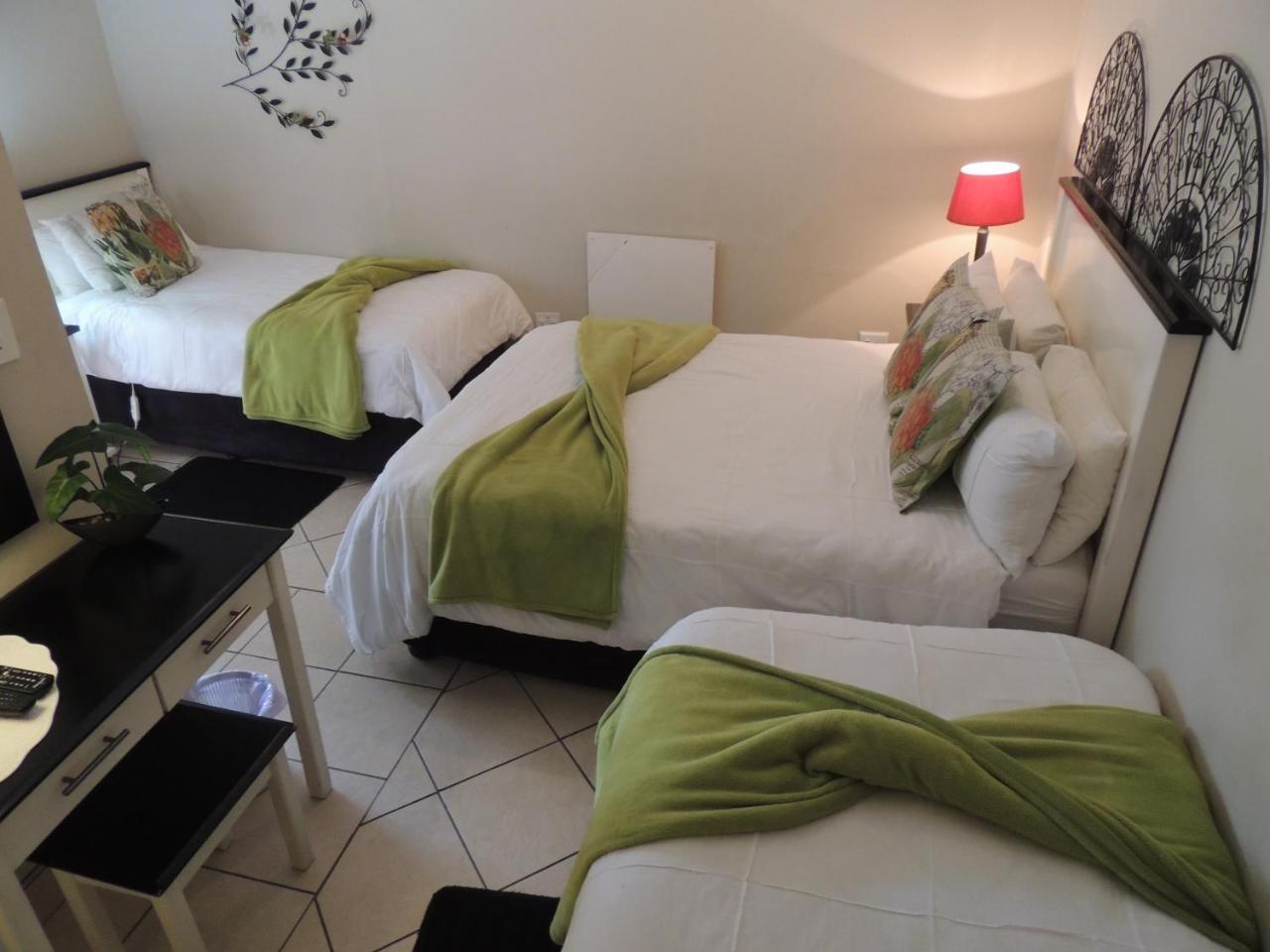 Rita'S Guesthouse Cc Vryheid Ngoại thất bức ảnh