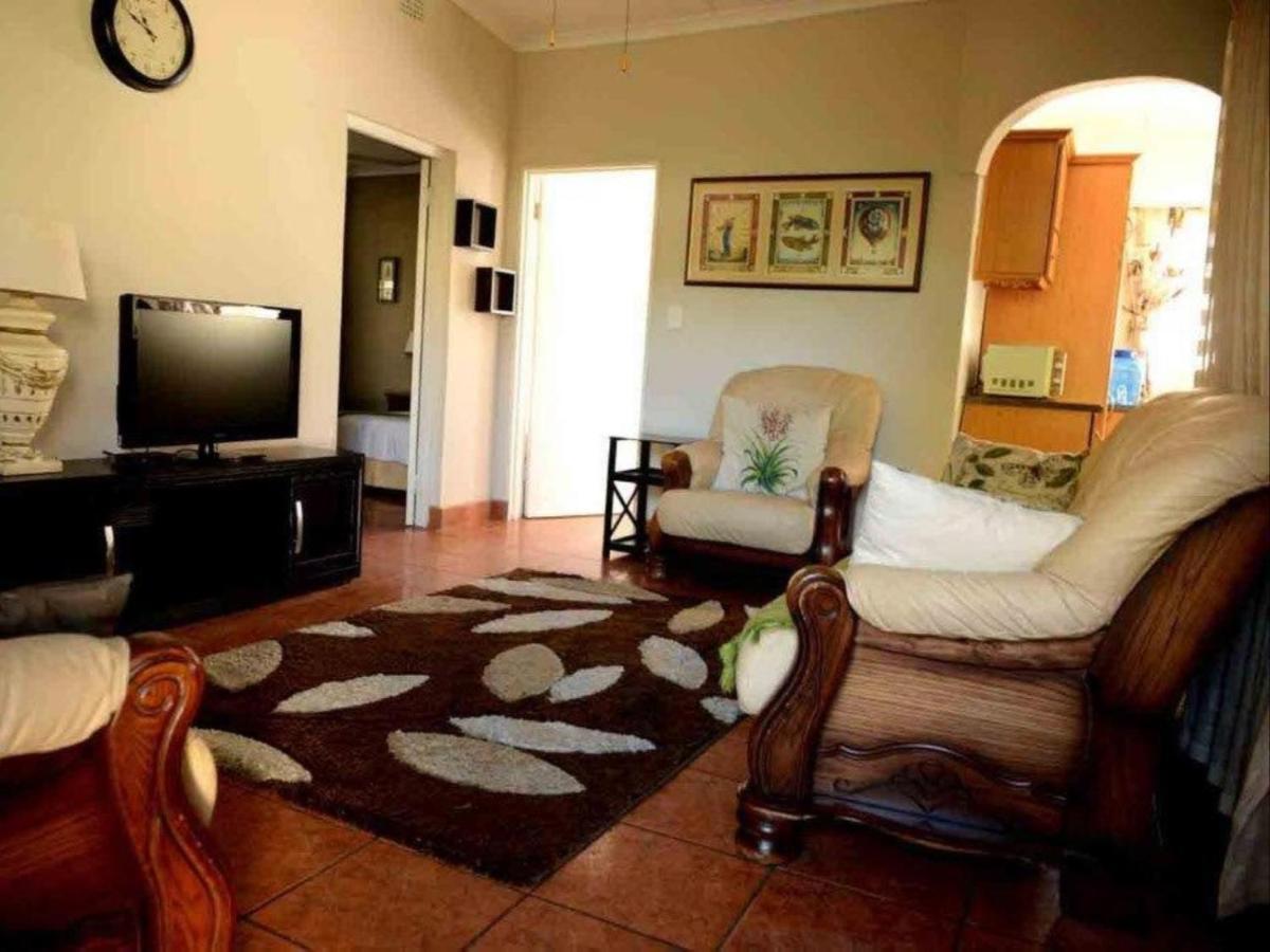 Rita'S Guesthouse Cc Vryheid Ngoại thất bức ảnh